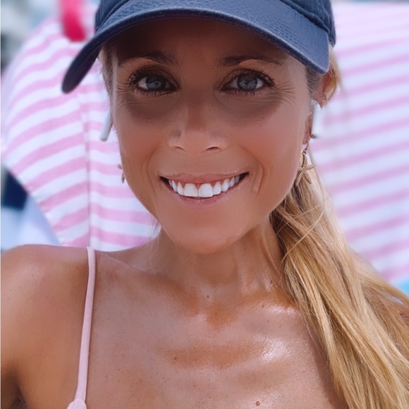 Meet your Posher, Tasha - Picture 2 of 4